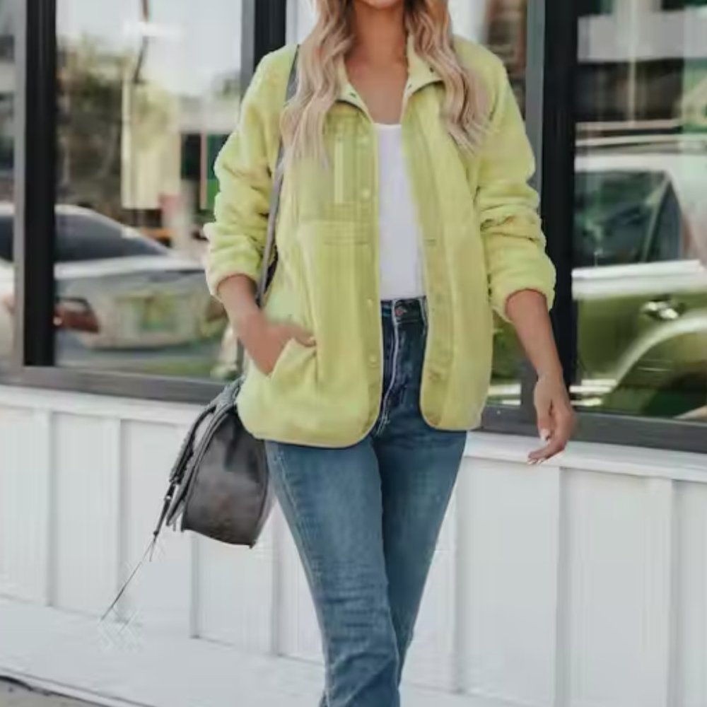 VICI CABIN POCKETED FLEECE JACKET - LIME GREEN